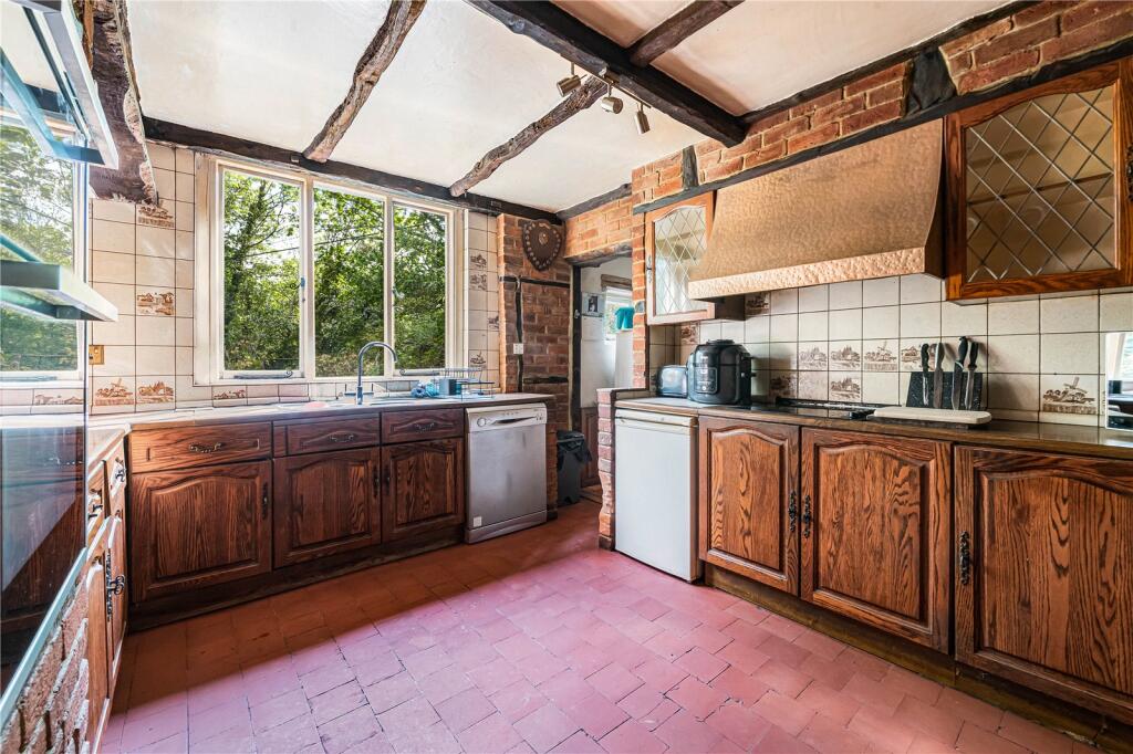 Woolborough Lane, Outwood, Redhill, Surrey, RH1 - More