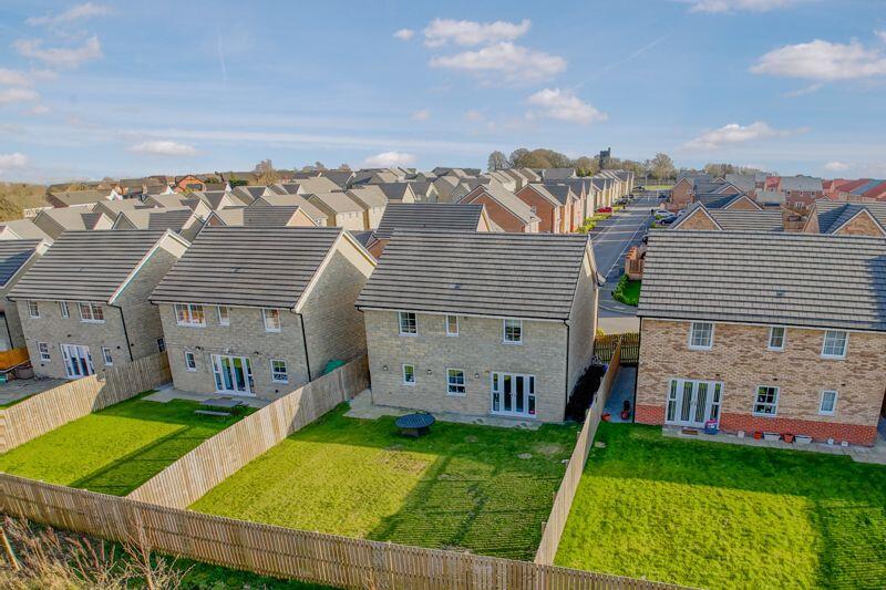 Paddock Rise, East Ardsley photo 3