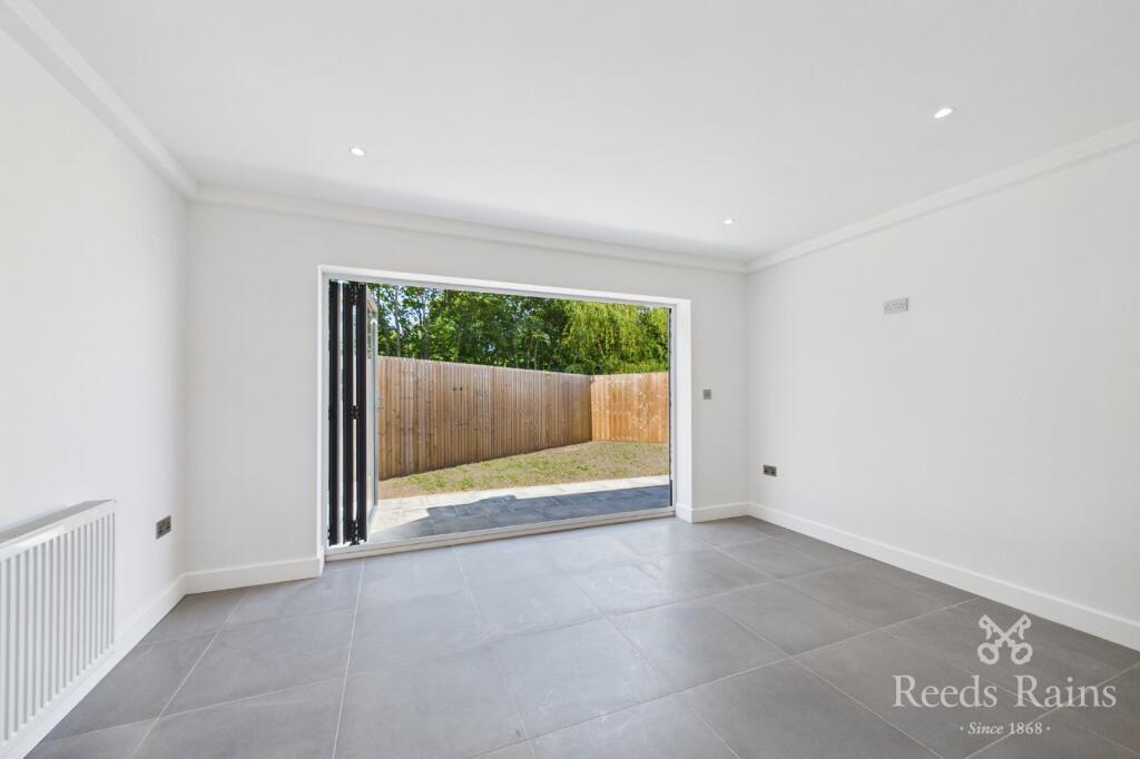 House in St Helens, Portico, Nutgrove - View 4