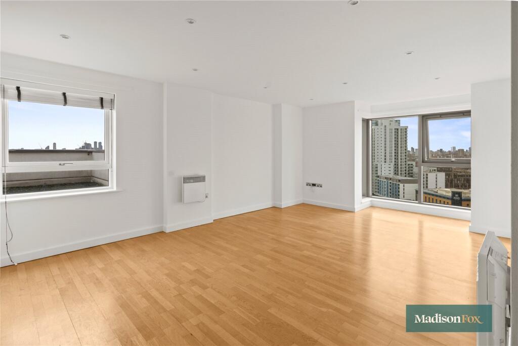 Cam Road, Stratford, E15 - View 3