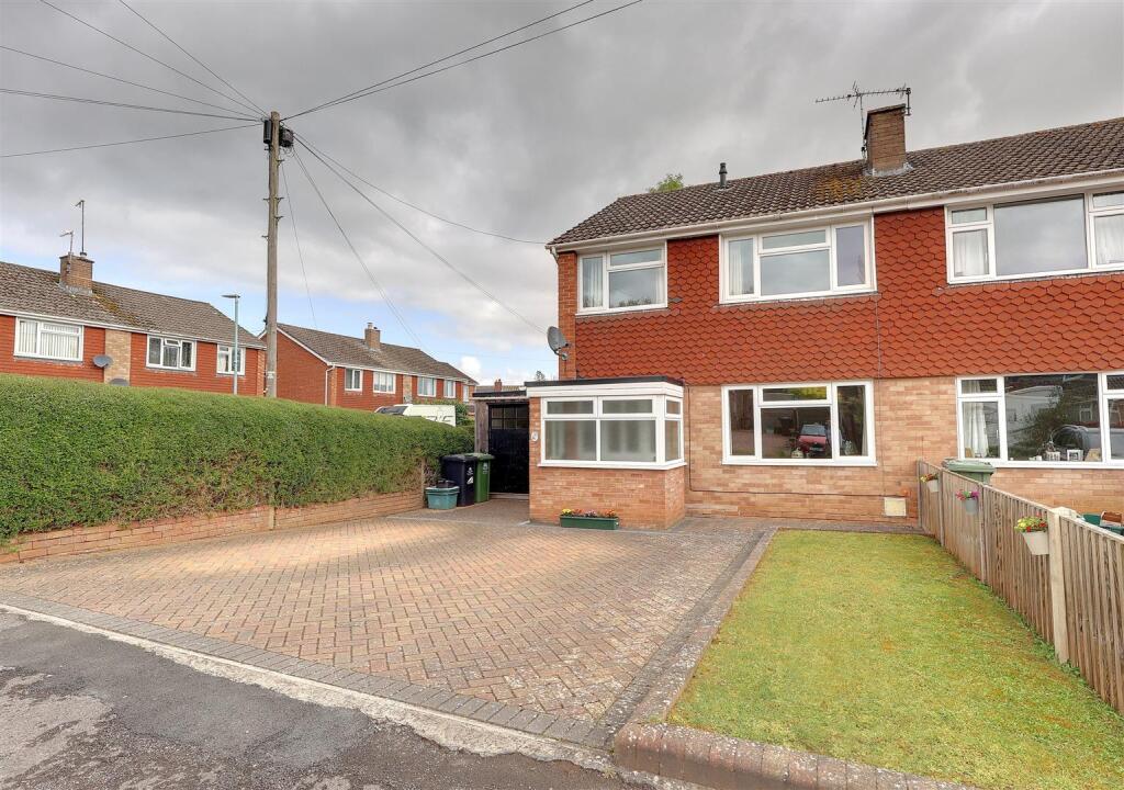 Main image of property: Knights Crescent, Newent