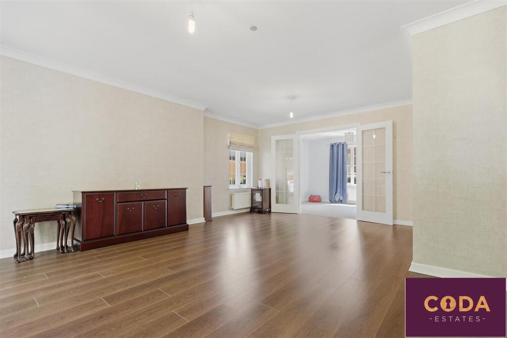 House in Gartloch, Lochend, Easterhouse - More