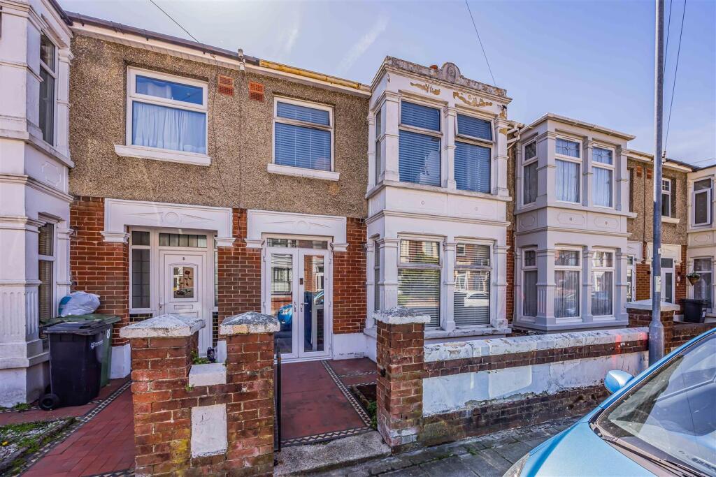 House in Portsmouth, Kingston, Baffins - View 3