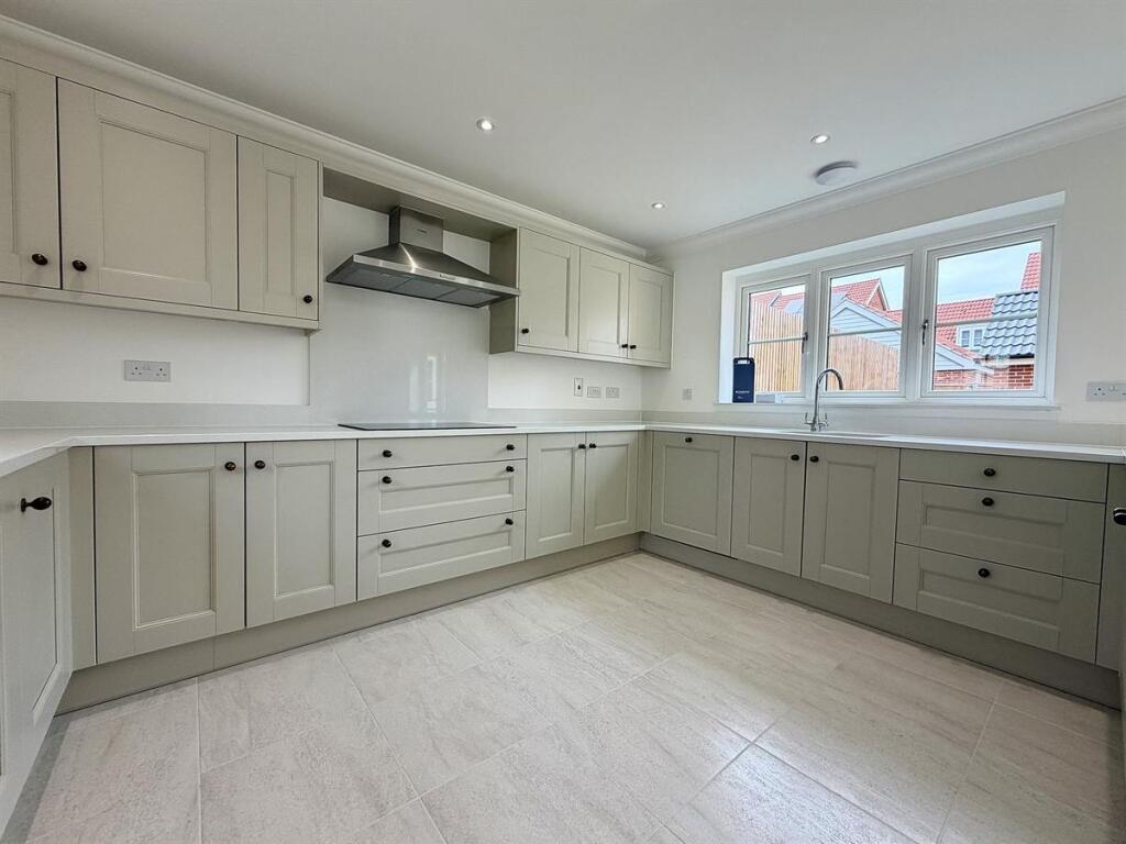 Ethelwold Drive, Wickham Market, Woodbridge photo 2