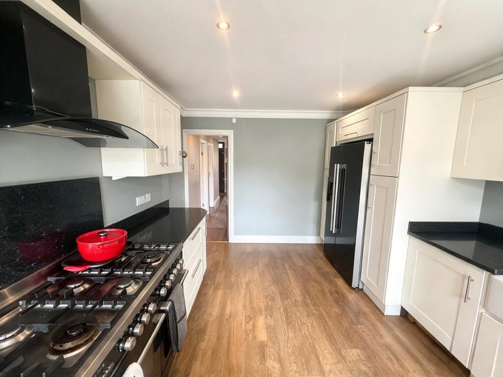 House in London - View 5