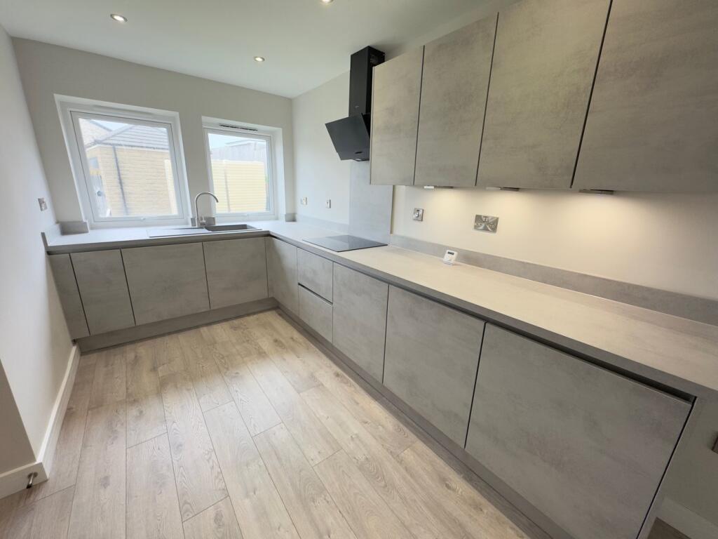 House in Bradford, Cullingworth - View 4