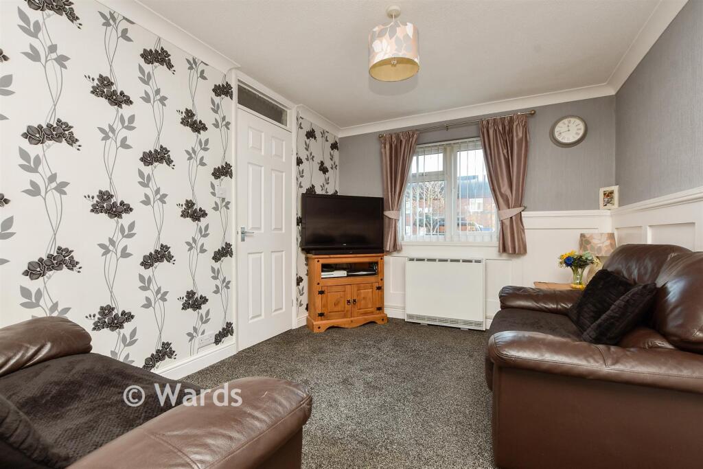 Maple Gardens, Hersden, Canterbury, Kent photo 3