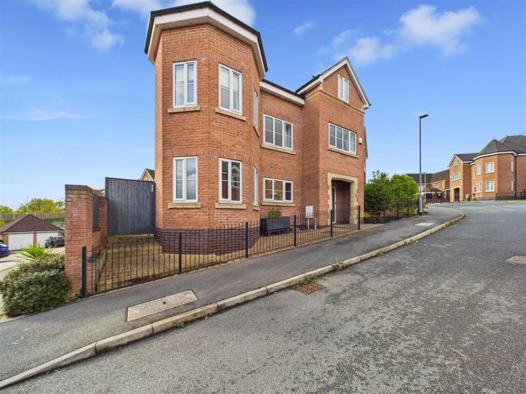 Main image of property: Clementine Drive, Mapperley, Nottingham