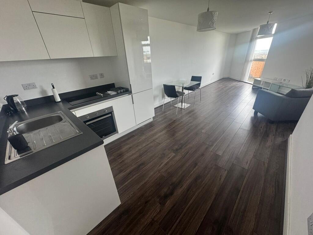 Apartment in Dudley - View 3