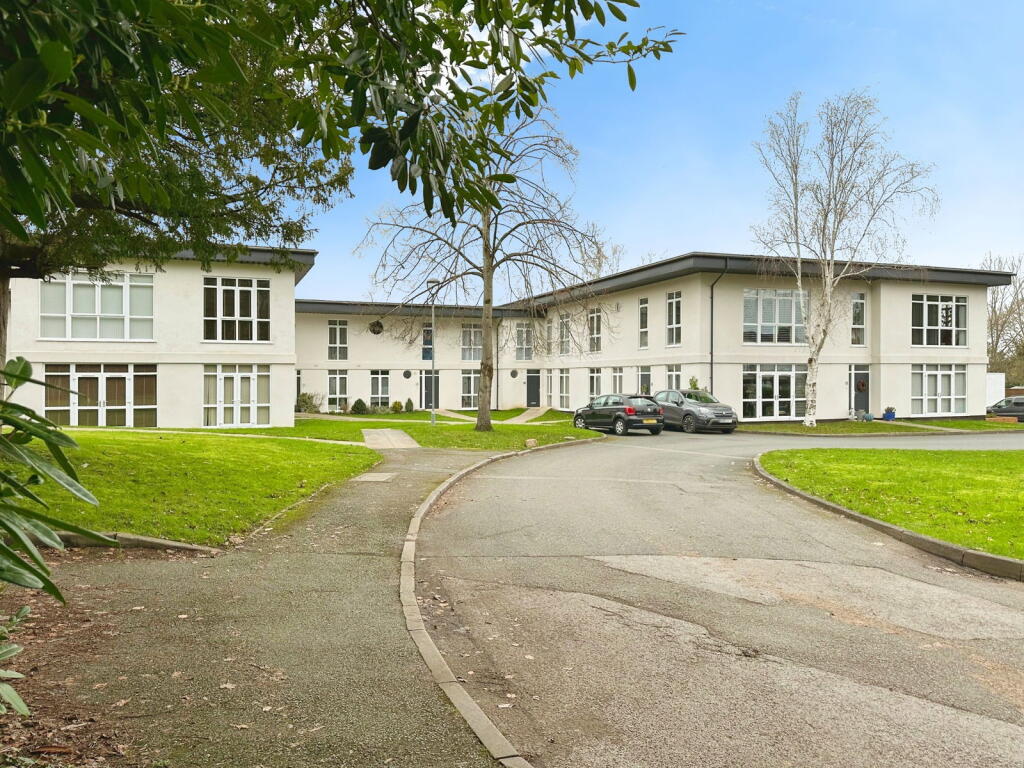 Main image of property: Danescourt Road, Tettenhall, Wolverhampton, WV6 9BH