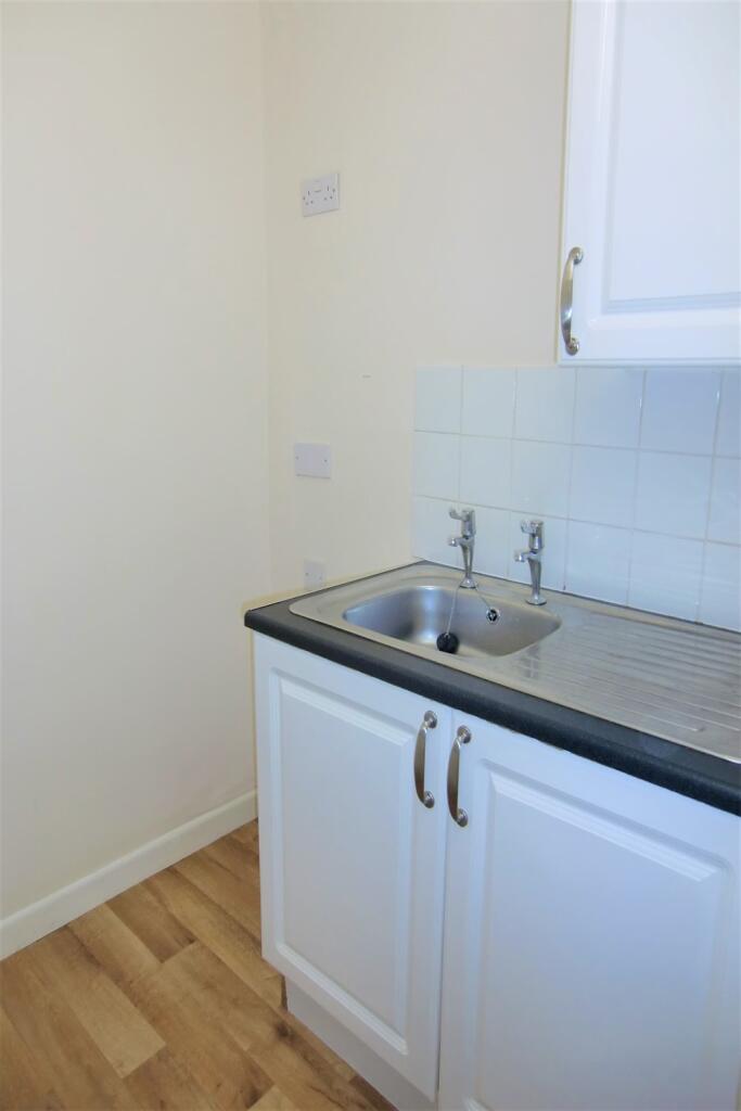 Apartment in Harborough, Leicestershire - View 5