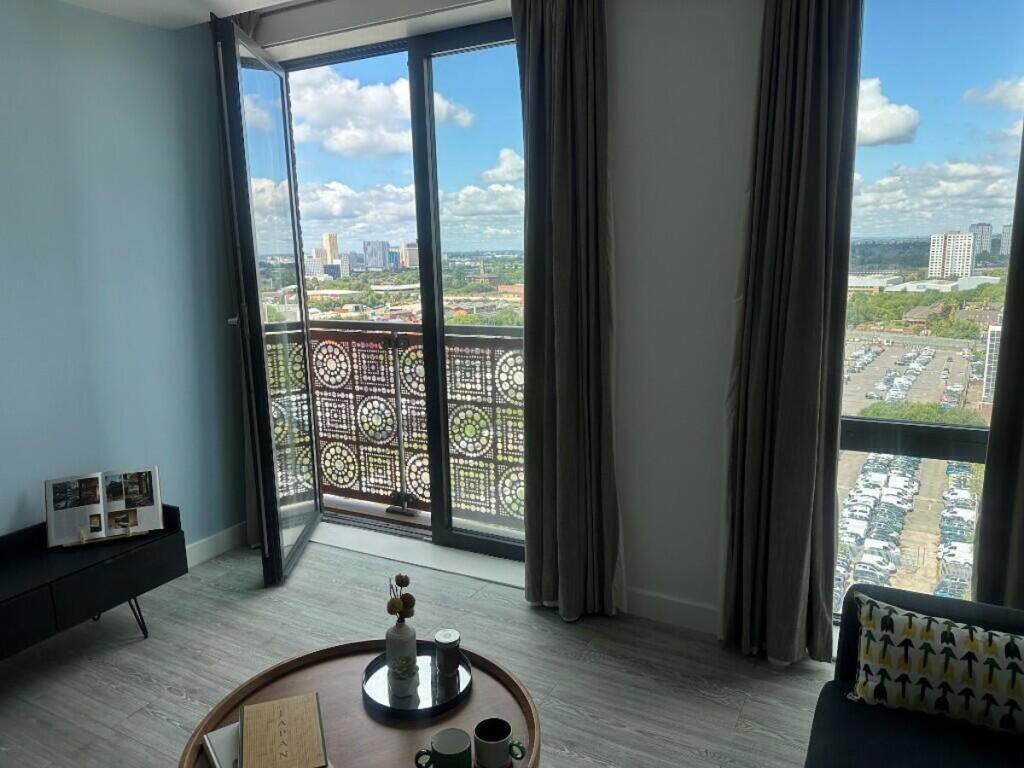 Main image of property: Oxbow, Stephenson House