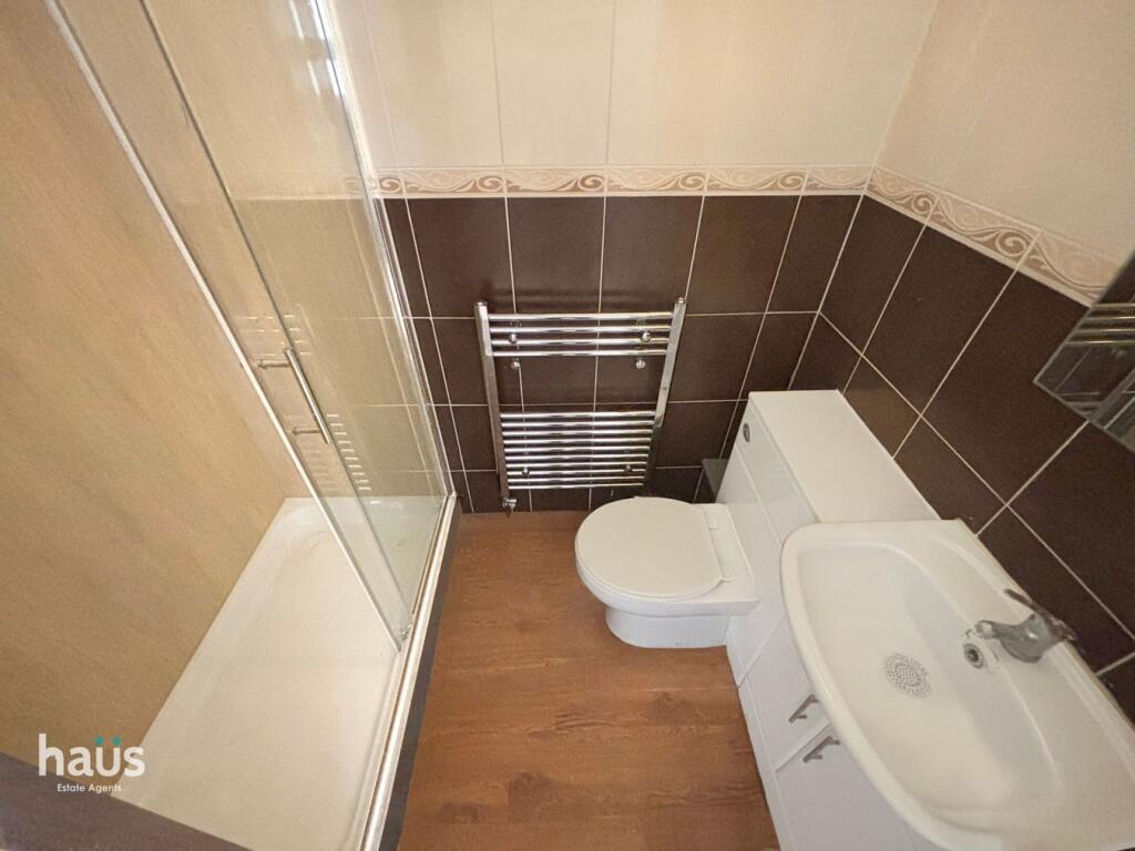 House in Gillingham, Hale - View 5