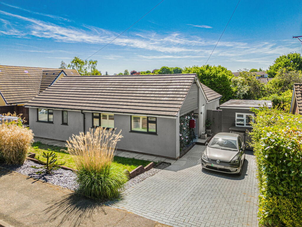 Main image of property: Gilders, Sawbridgeworth, CM21