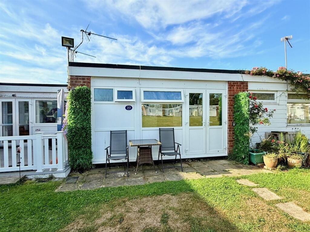 2-bed other on Hemsby, £29,950