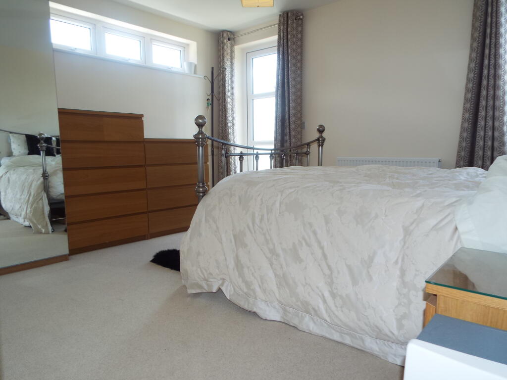 Apartment in Southampton - View 4