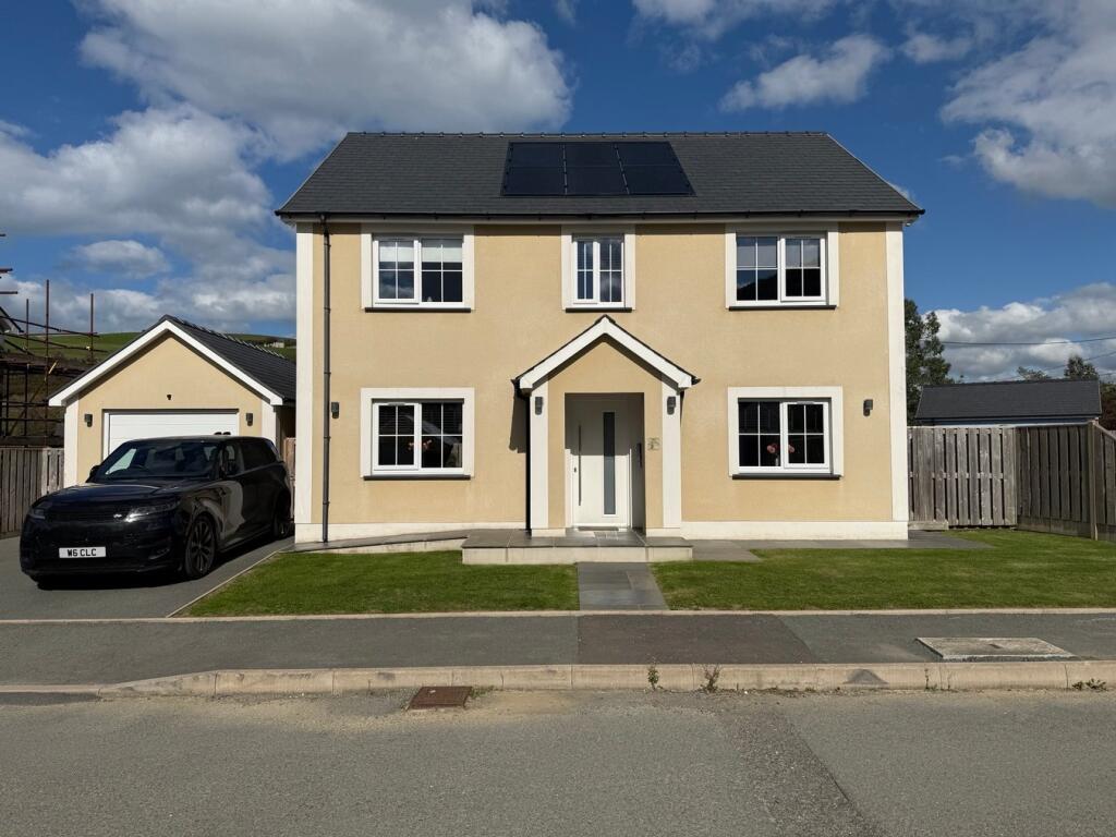 Main image of property: Clos Carrog, Llanrhystud, SY23