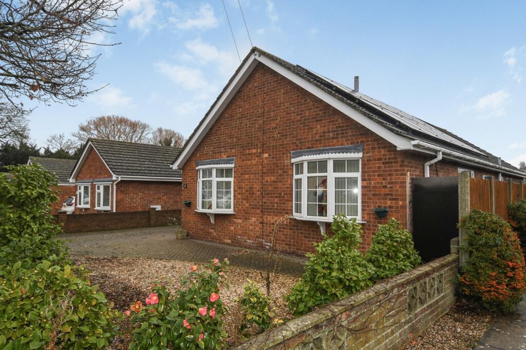 Main image of property: Hall Drive, Lincoln, Lincolnshire, LN6