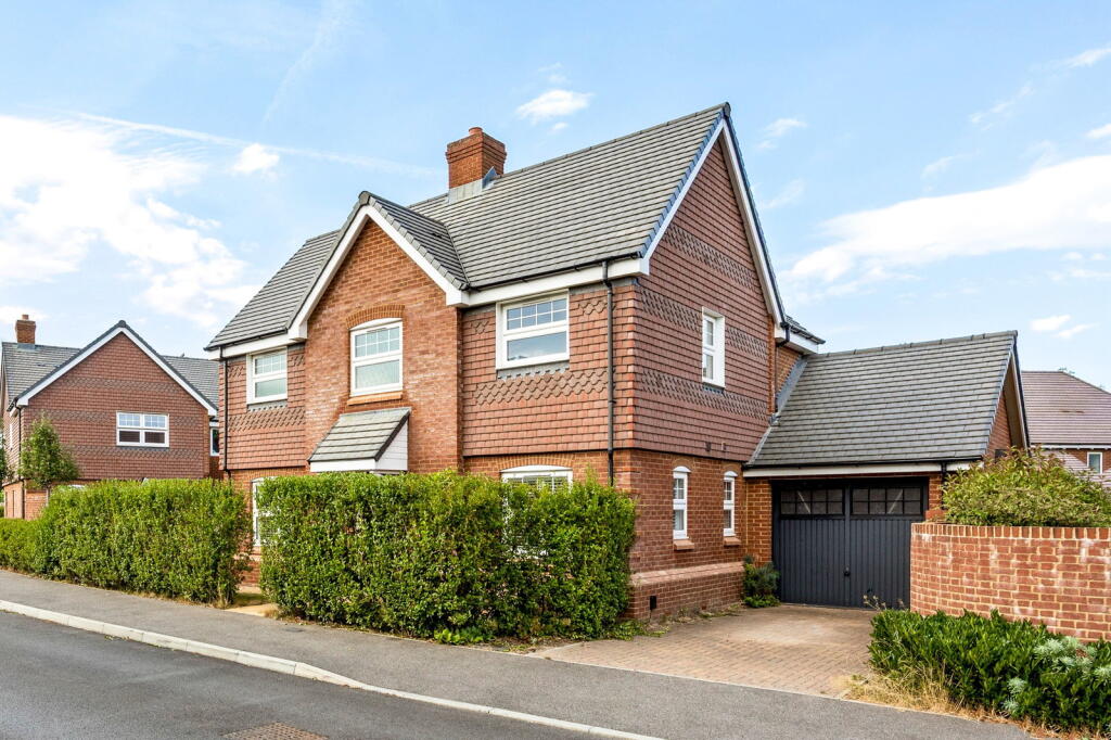 Main image of property: The Fairway, Hassocks, West Sussex, BN6 9JU