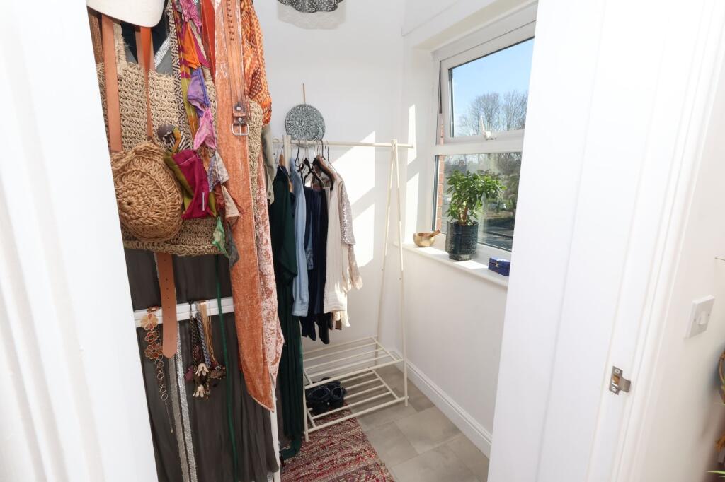 Apartment in Trafford, Greater Manchester - View 6