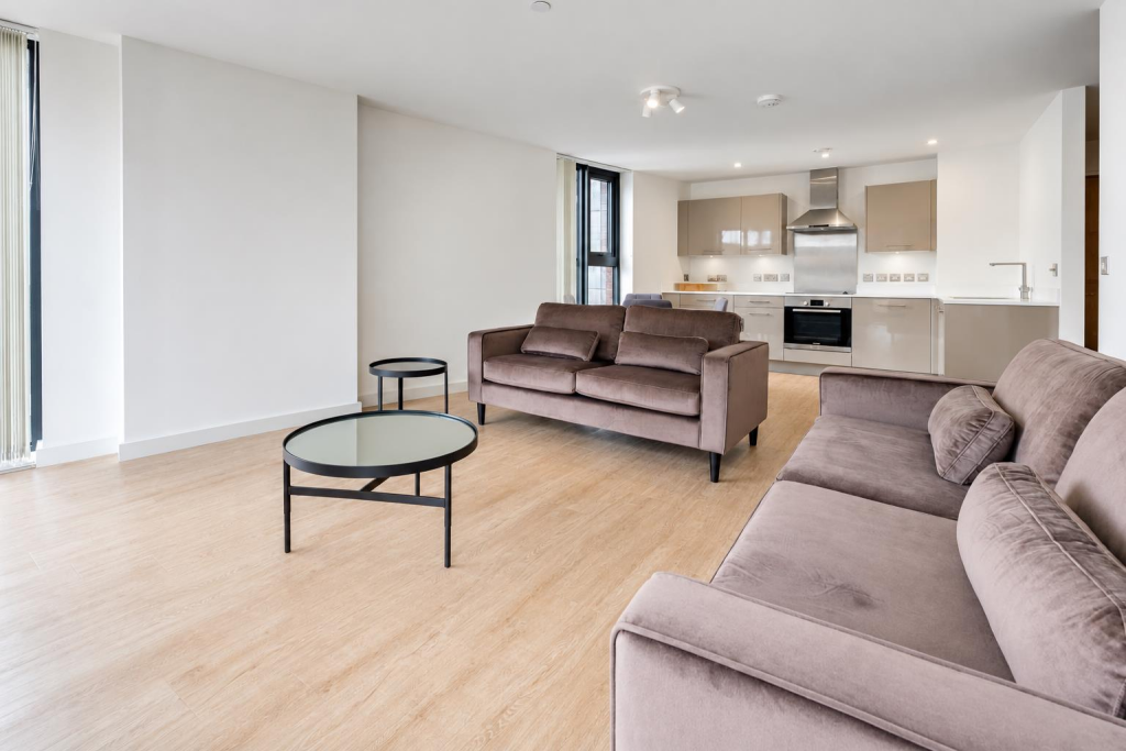Apartment in Birmingham, West Midlands - View 5