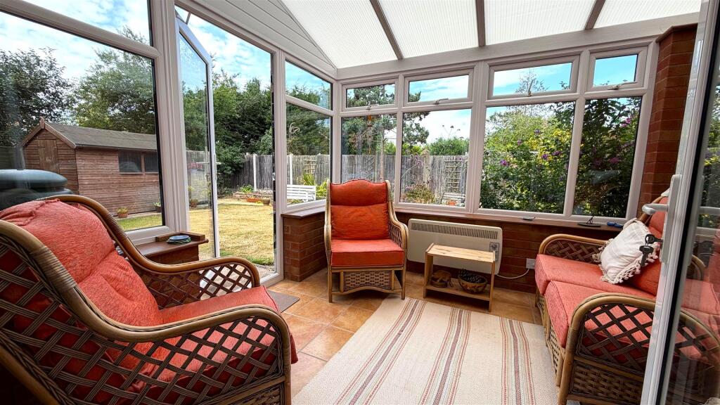 House in Worcester, Dines Green - More