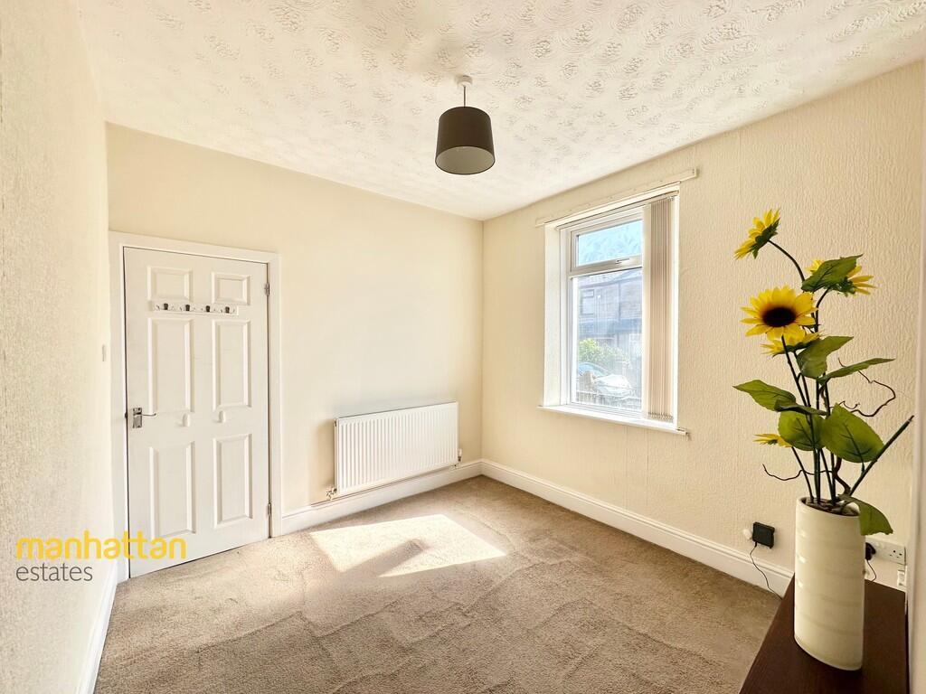 House in Bolton - View 4