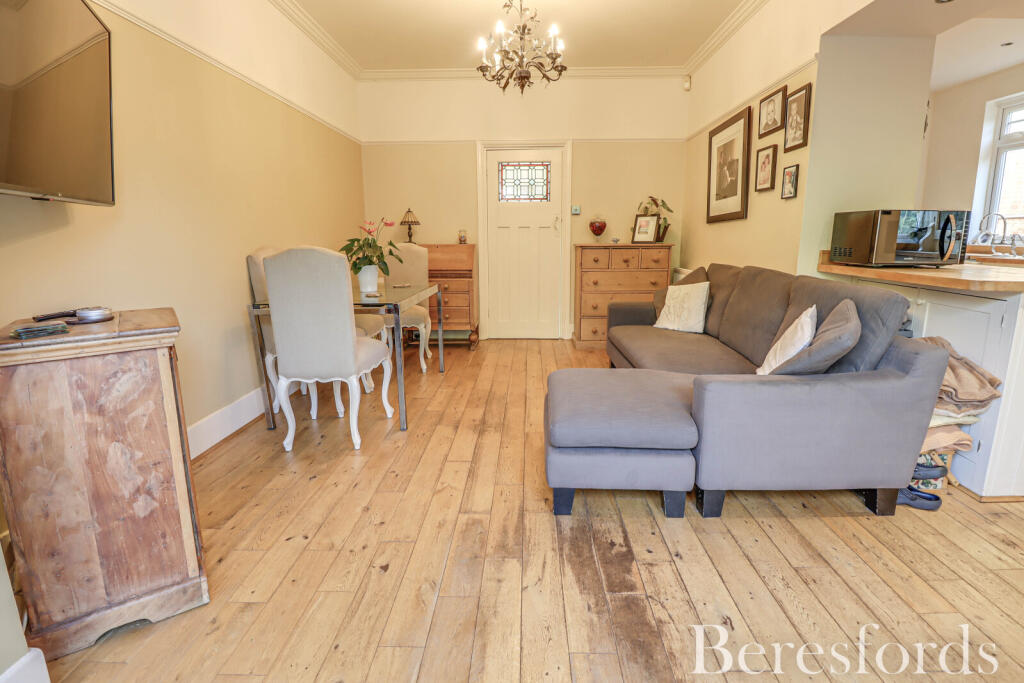 Westbury Drive, Brentwood, CM14 photo 4