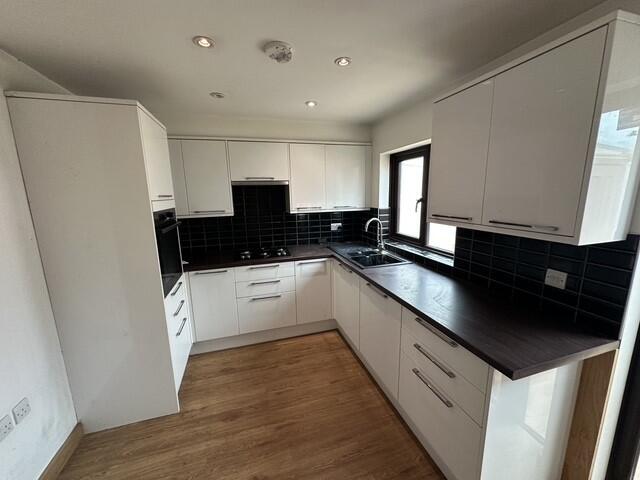 House in London, Marks Gate - View 3