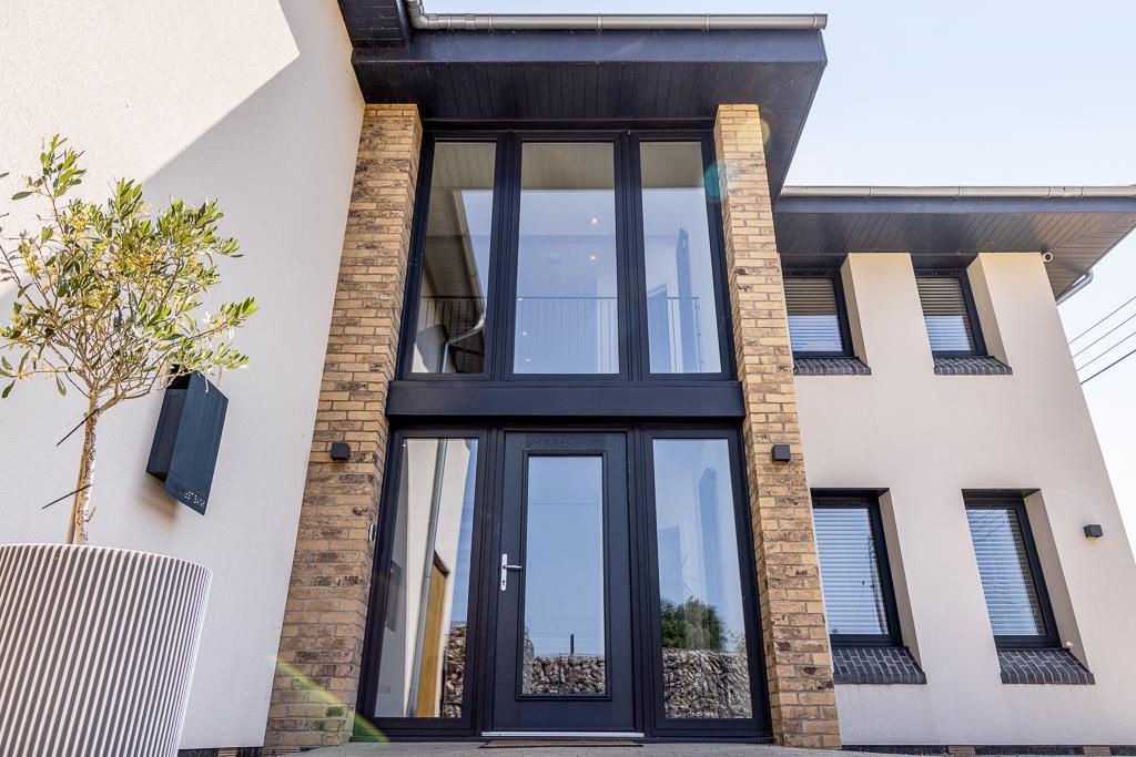 5-bed detached on West Bank, Crowland, £875,000