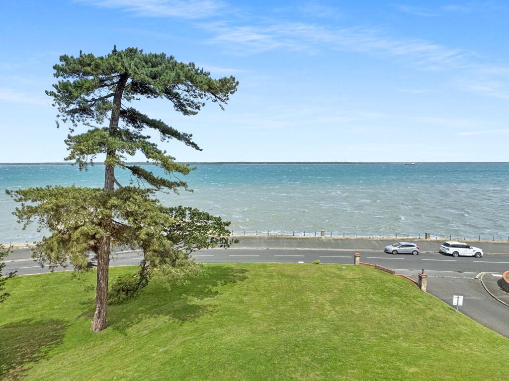Apartment in Cowes, Isle of Wight - View 5