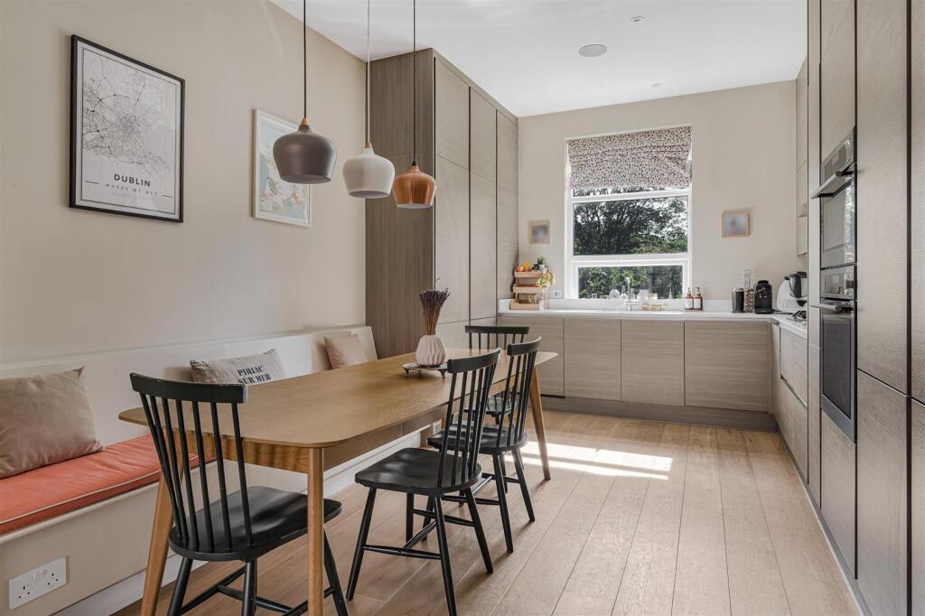 Apartment in London - View 4