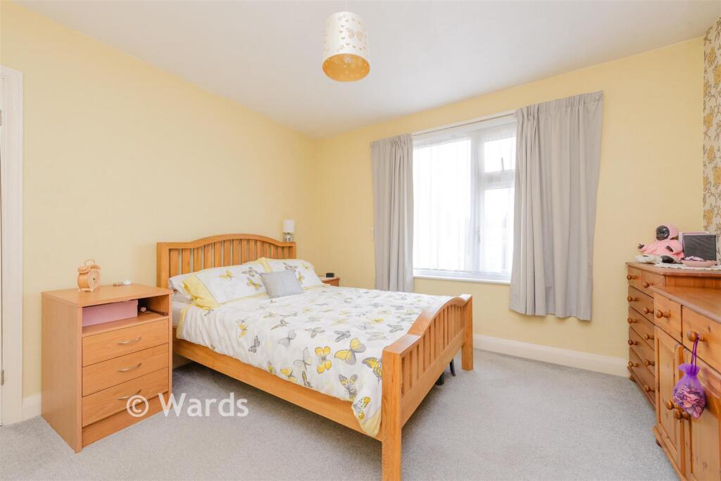 Gouge Avenue, Northfleet, Gravesend, Kent – další
