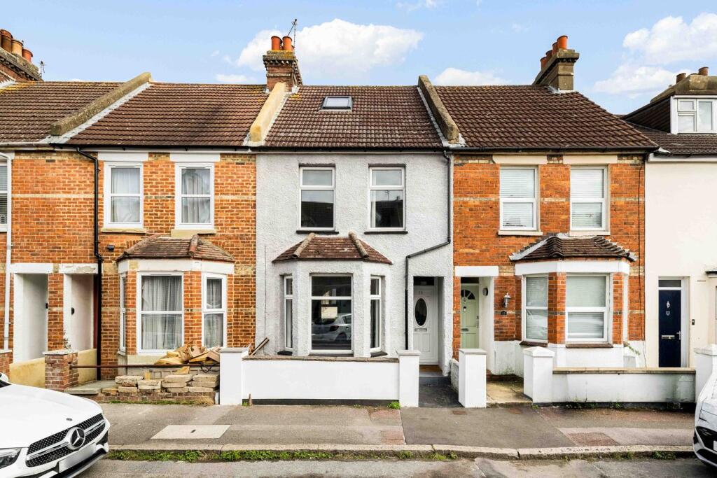 Main image of property: Thanet Gardens, Folkestone, CT19