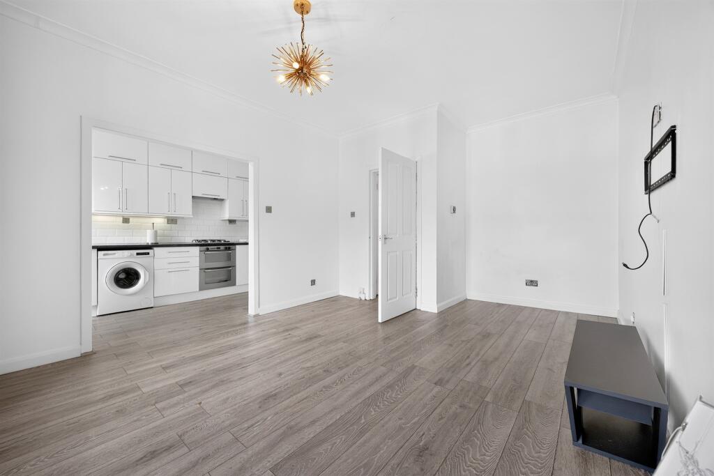 Apartment in Paisley - View 4