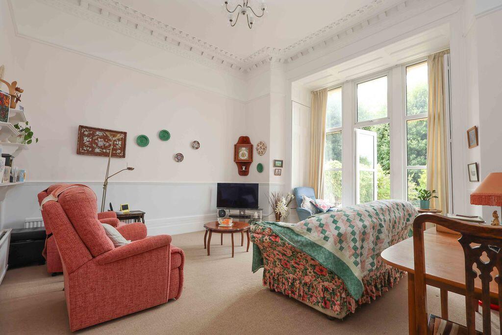 Apartment in Clevedon, Walton Park - View 2
