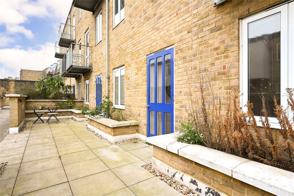 168 Clapham High Street, London, SW4 photo 2