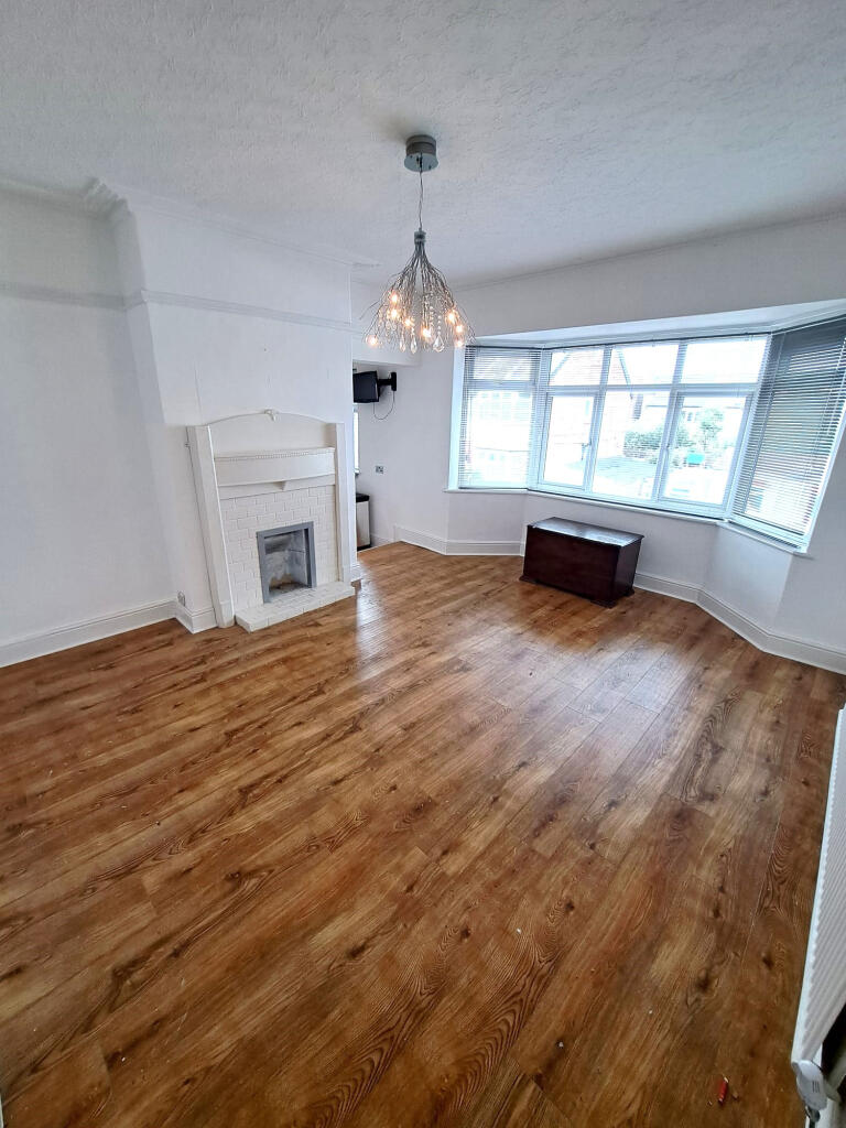 Apartment in Chester - View 3