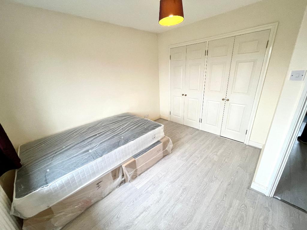 House in London - View 4
