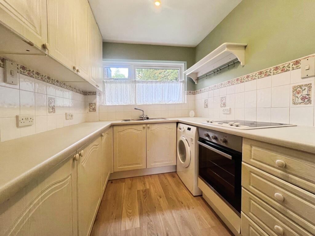 Apartment in Reading - View 2