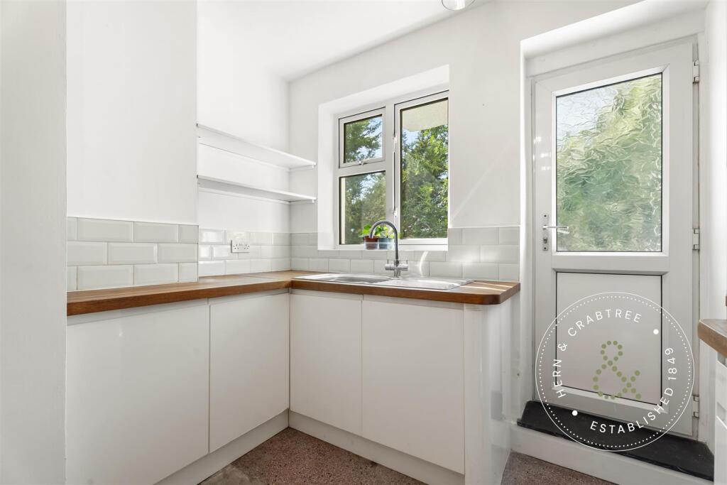 Apartment in Cardiff, Canton - More