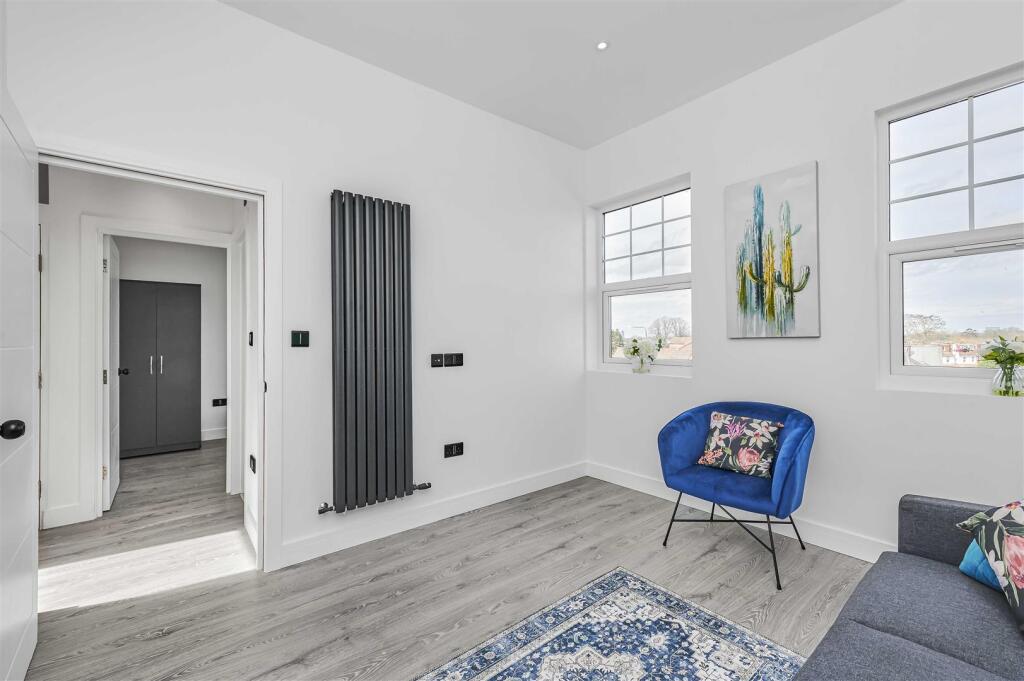 Main image of property: Upper Richmond Road West, East Sheen, SW14