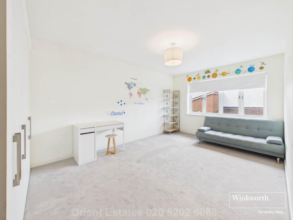House in London - View 3