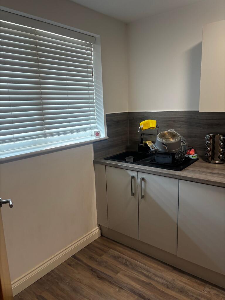 Apartment in Birmingham, West Midlands - View 3