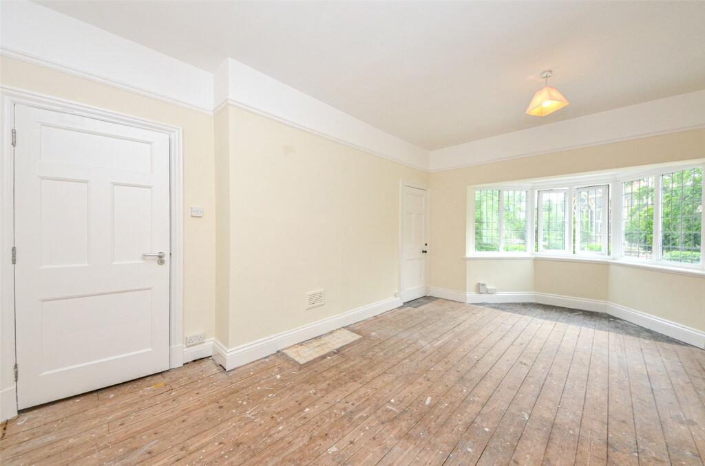 Conway Road, Colwyn Bay, Conwy, LL29 photo 4