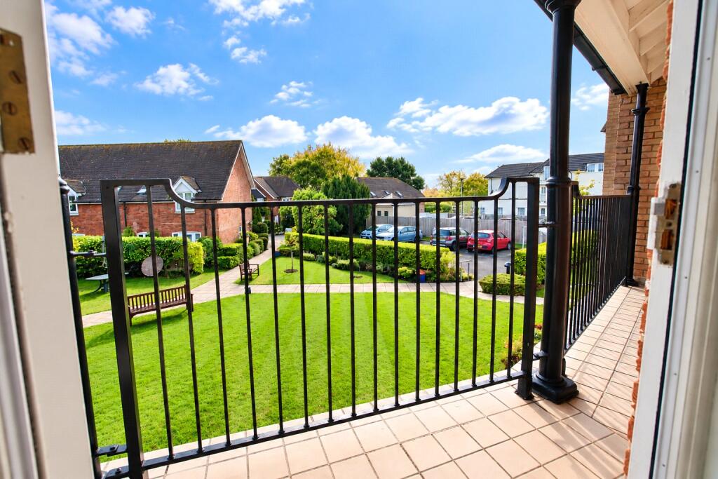 Bucklers Court, Anchorage Way, Lymington, Hampshire, SO41 photo 3