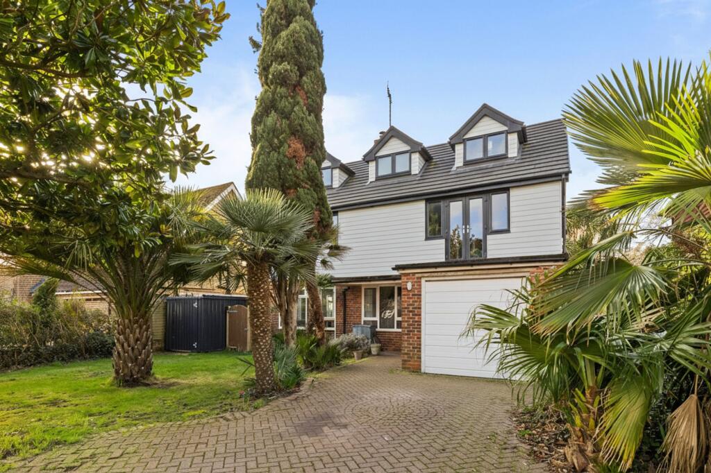 Main image of property: Golden Avenue, East Preston, BN16