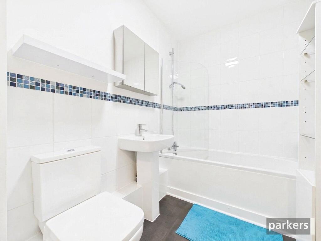 Apartment in Reading - View 5