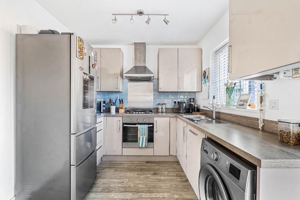 91, Budding Way, Dursley, GL11 5BE photo 2