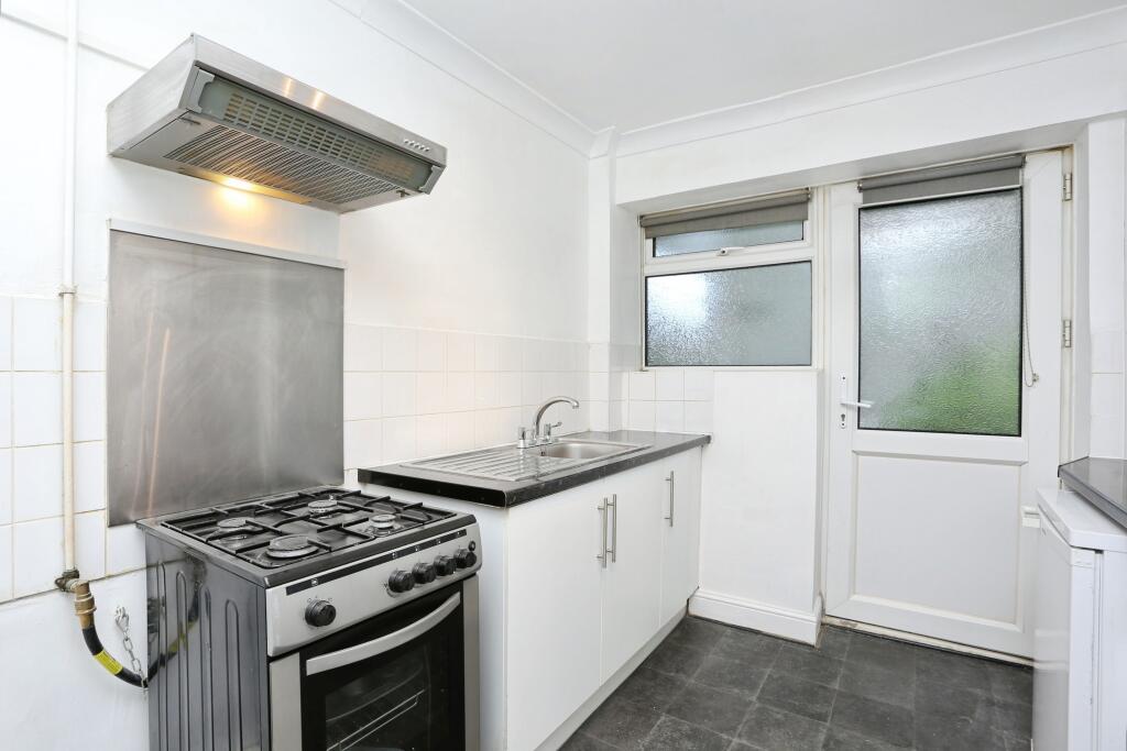 Apartment in London - View 5